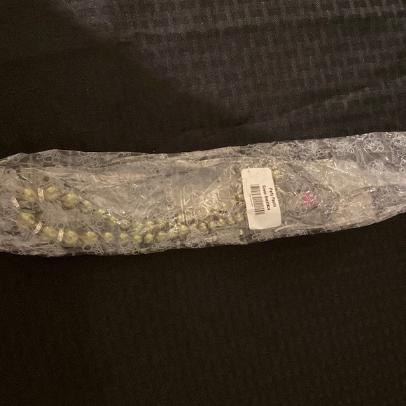 Paparazzi Pearl party green necklace - Picture 2 of 4